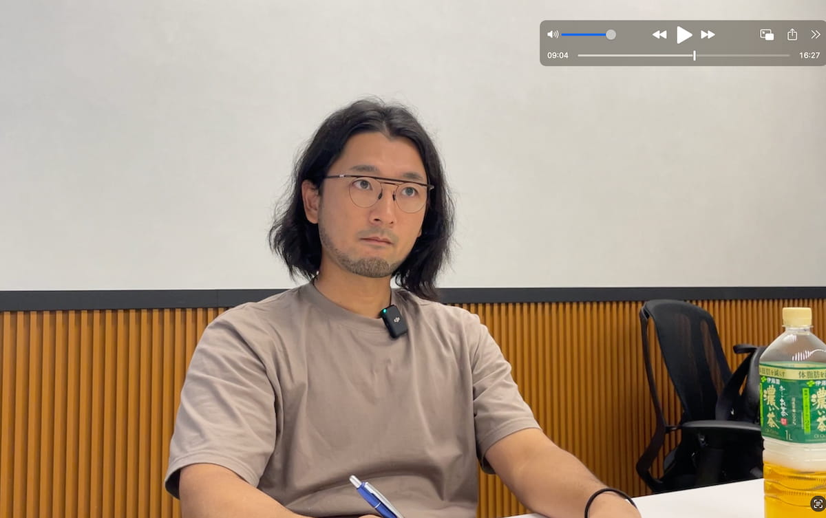 現在 真剣な表情で施術する太子堂整体院 院長 大谷聡 岩国市